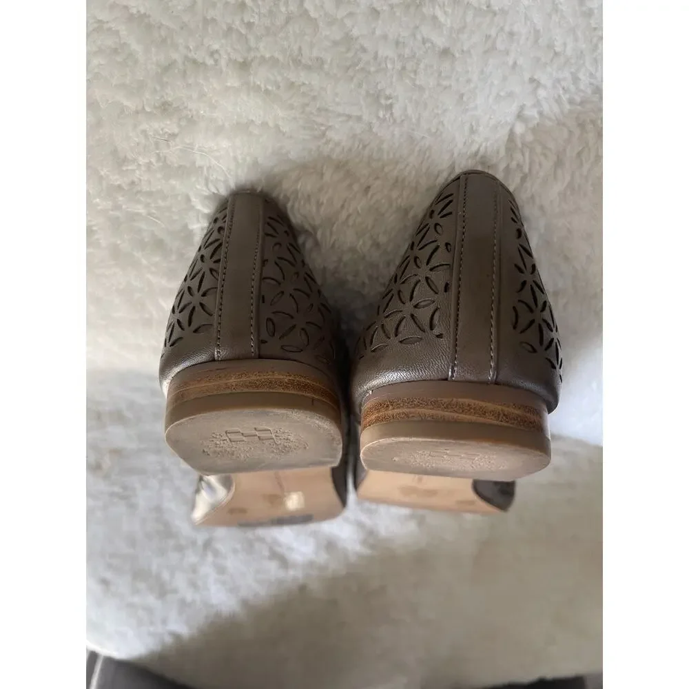 Vince Camuto Lancer Taupe Leather Perforated Smoking Flats Loafers Women's 9.5 B